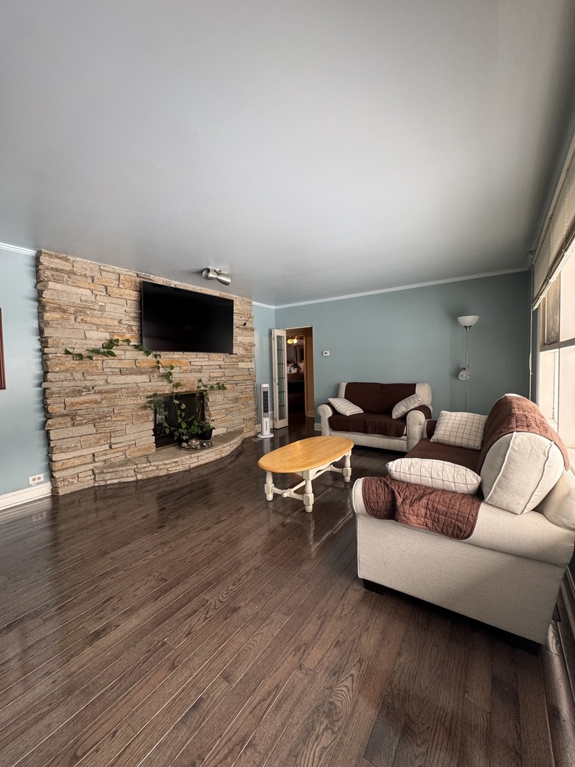 16037 Springfield Avenue Markham, IL 60428 - Photo 2 of 15