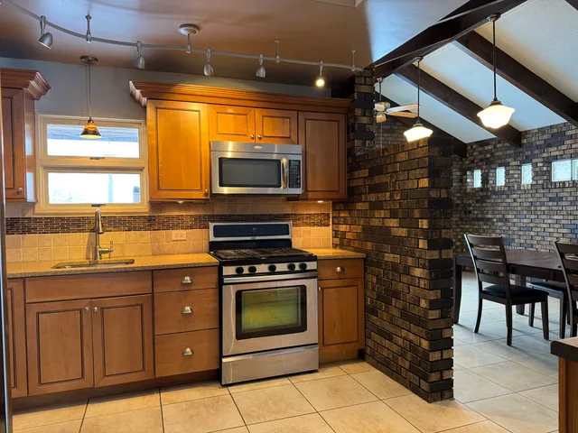 $188,000 | 16037 Springfield Avenue, Markham, IL 60428