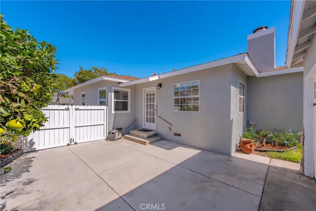 $5,800 | 2704 184th Street, Redondo Beach, CA 90278