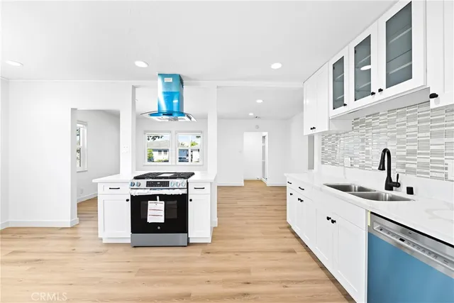 $5,800 | 2704 184th Street, Redondo Beach, CA 90278