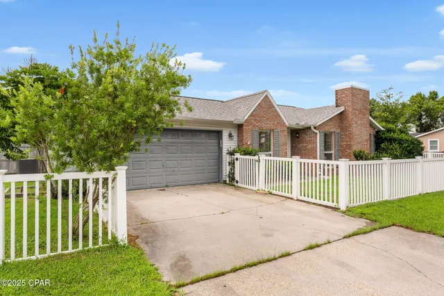 $262,000 | 4035 Woodridge Road, Panama City, FL 32405