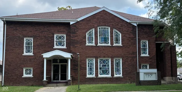 $399,900 | 2228 South 7th Street, Terre Haute, IN 47802