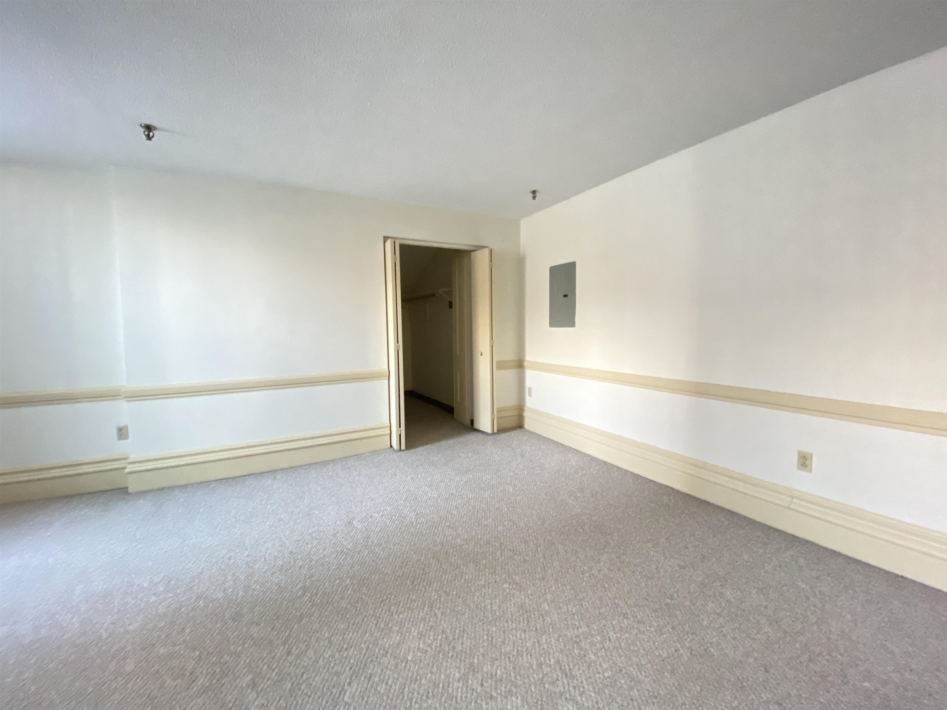 30 Hanover Street, Unit 201 Manchester, NH 03101 - Photo 25 of 46