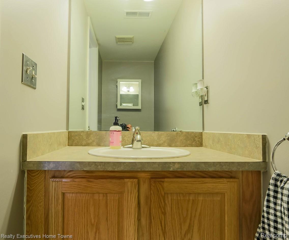 50554 Maurice Road New Baltimore, MI 48047 - Photo 22 of 30 Maurice-21.jpg