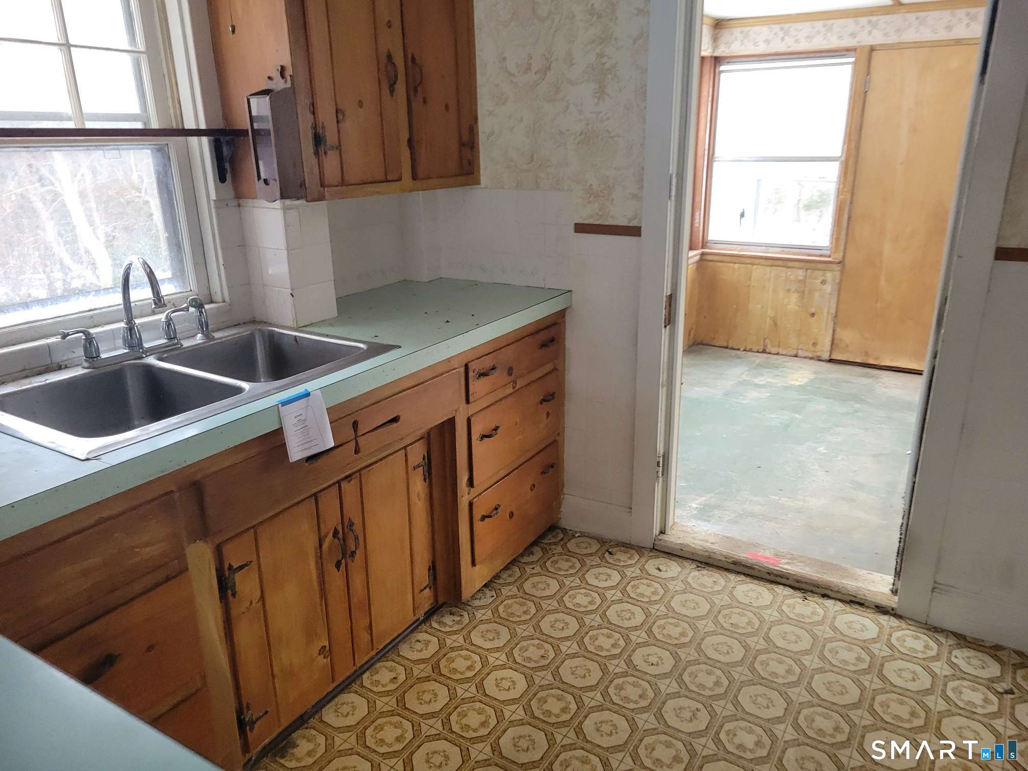 459 Colonel Ledyard Highway Ledyard, CT 06339 - Photo 2 of 13