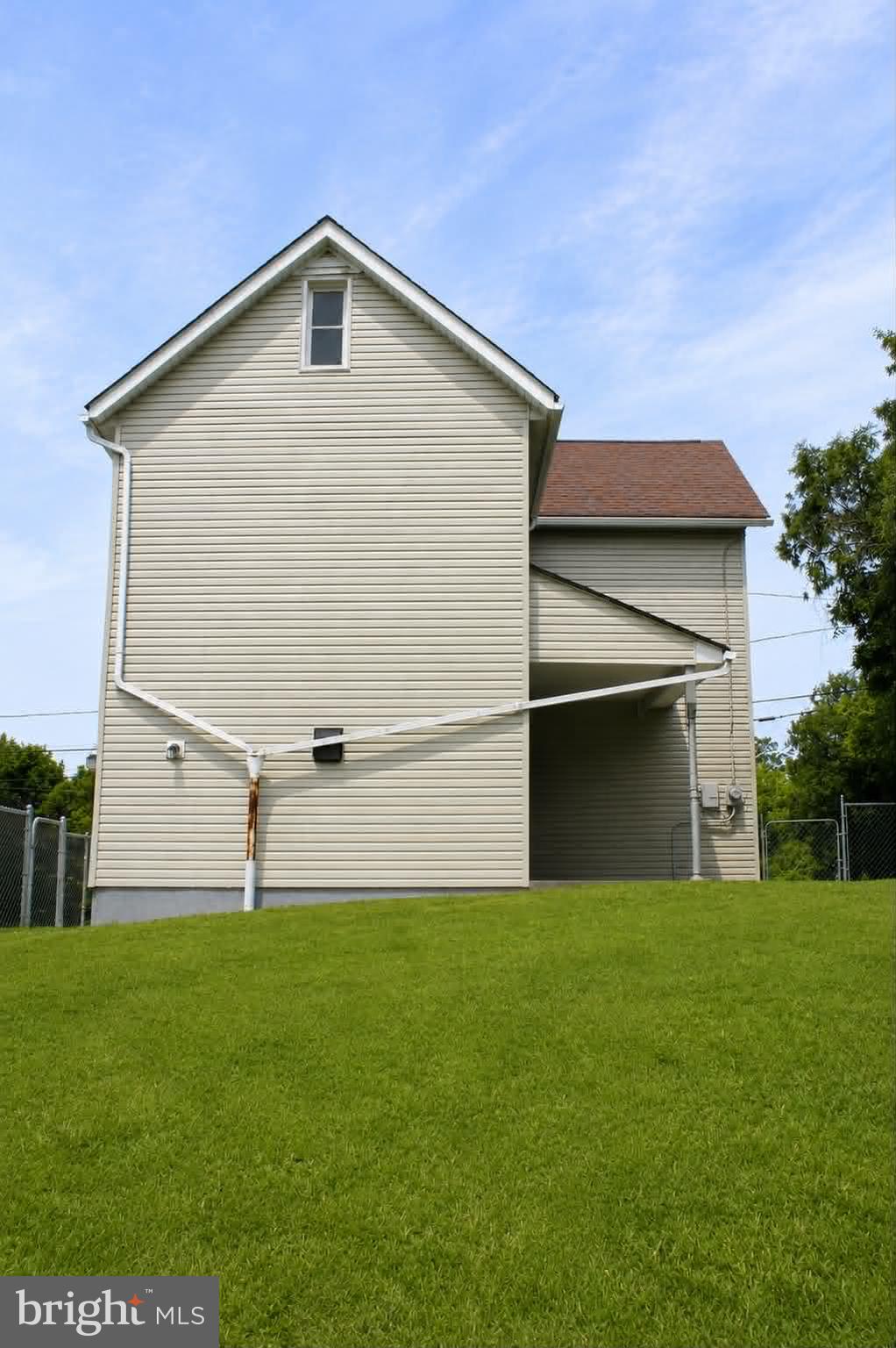 550 Winifred Road Cumberland, MD 21502 - Photo 14 of 81 Rear View 2 (AI Edited )