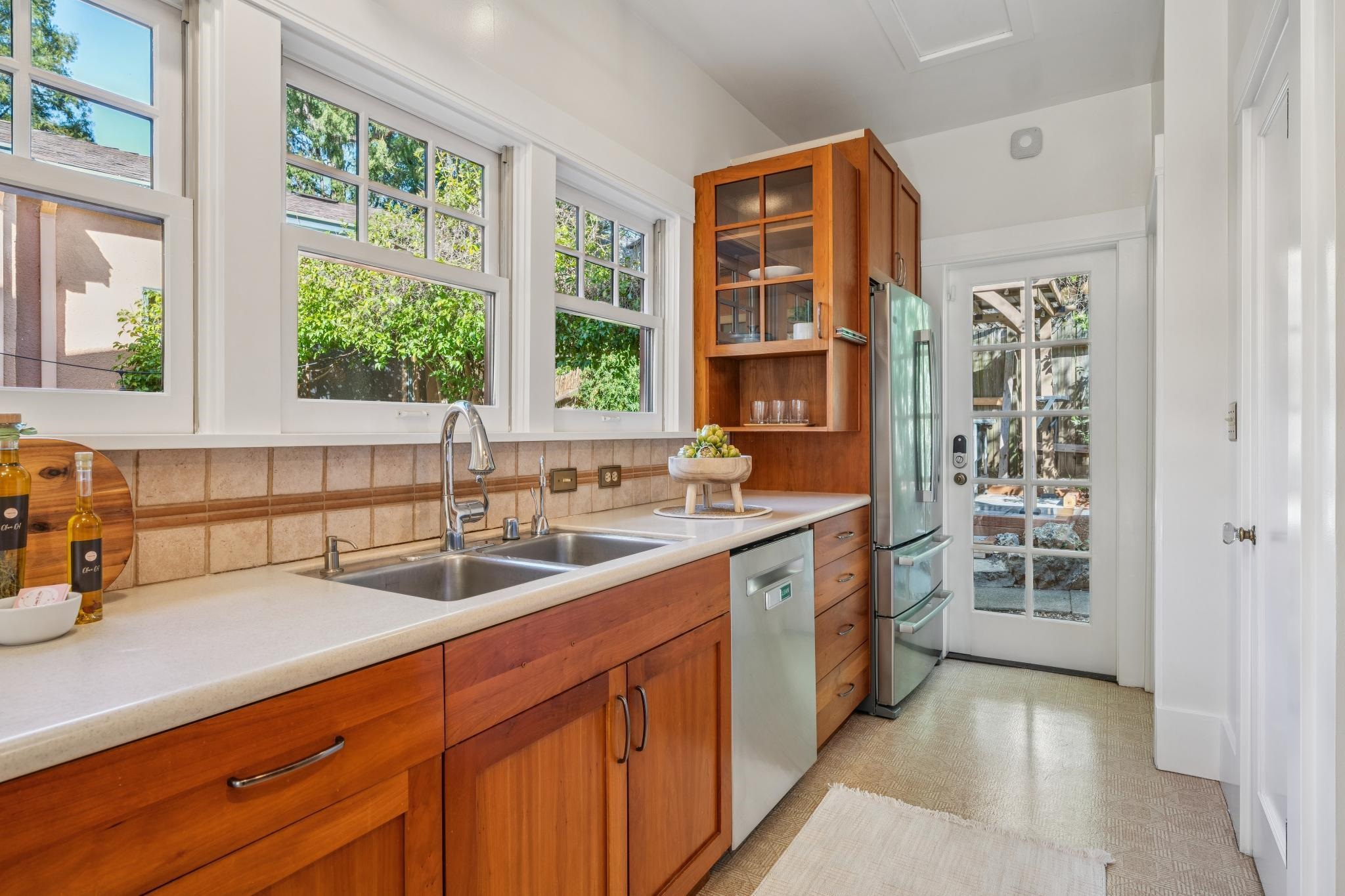 1983 Yosemite Road Berkeley, CA 94707 - Photo 25 of 59