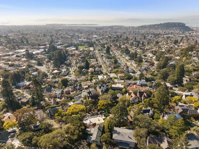$1,599,000 | 1983 Yosemite Road, Berkeley, CA 94707