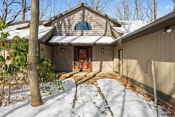 $829,000 | 02400 37 1/2 Street, Gobles, MI 49055