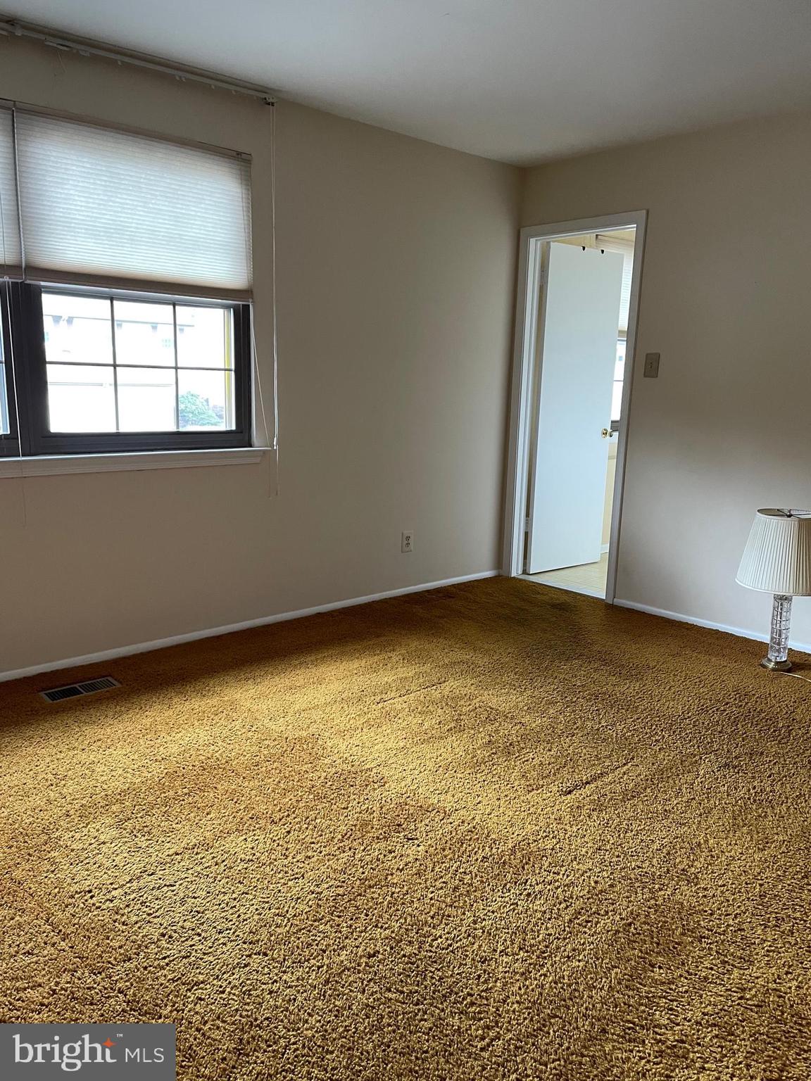 19 Farnwood Road Mount Laurel, NJ 08054 - Photo 16 of 20 Second bedroom