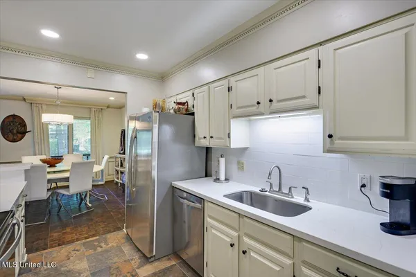 $349,000 | 1 Eastbrooke Street, Jackson, MS 39216