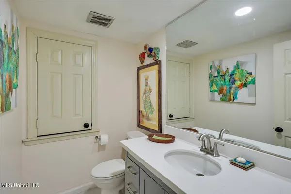 $349,000 | 1 Eastbrooke Street, Jackson, MS 39216