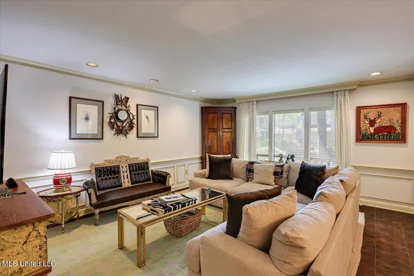 $349,000 | 1 Eastbrooke Street, Jackson, MS 39216