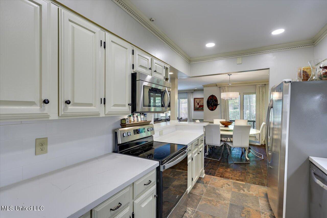 1 Eastbrooke Street Jackson, MS 39216 - Photo 10 of 29 11-1 Eastbrooke St