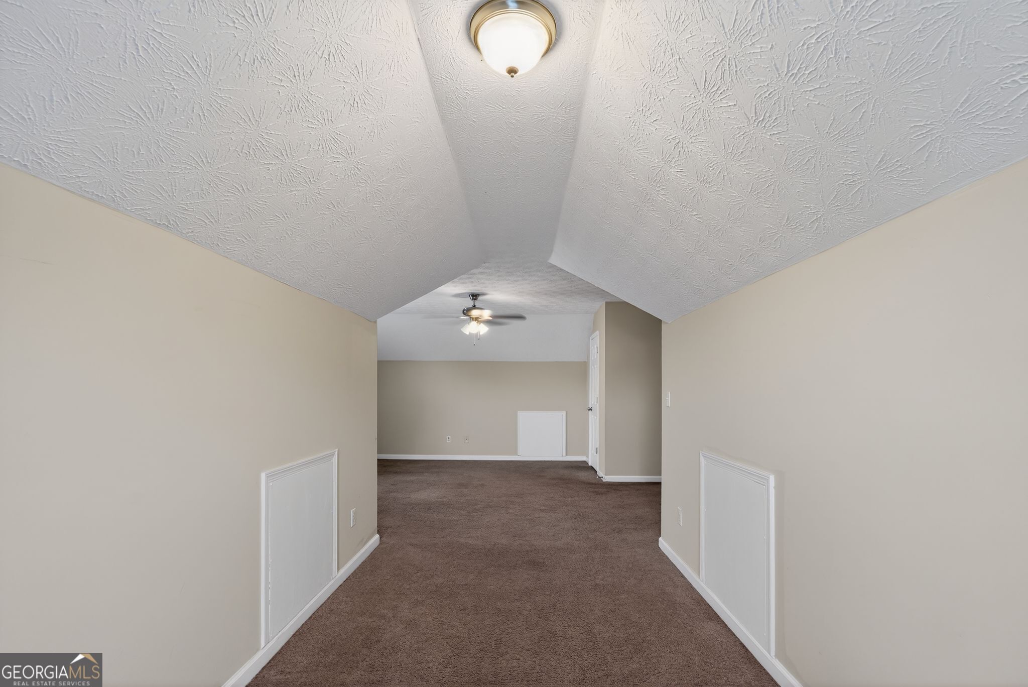 6463 Castle Ct Way Lithonia, GA 30058 - Photo 25 of 35 a view of entryway
