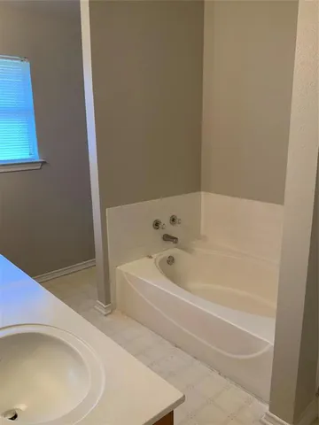 $2,300 | 7449 Ashcroft Circle, Fort Worth, TX 76120