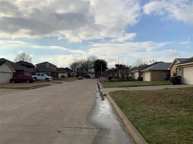 $2,300 | 7449 Ashcroft Circle, Fort Worth, TX 76120