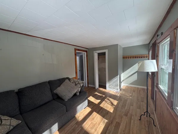 $2,500 | 280 Lakeshore Drive, Franklin, NH 03235