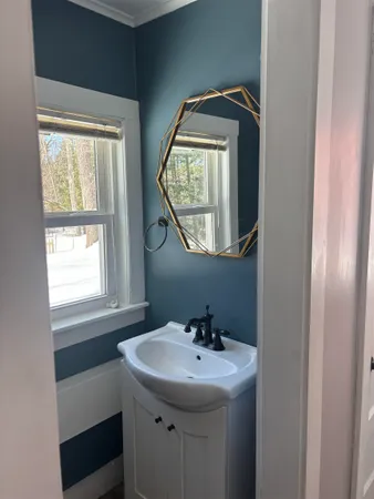 $2,500 | 280 Lakeshore Drive, Franklin, NH 03235