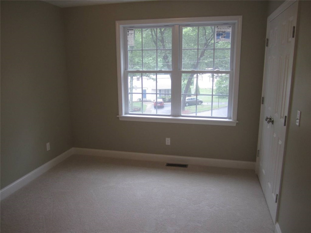326 A Angell Road Lincoln, RI 02865 - Photo 7 of 14 Gallery Image 7
