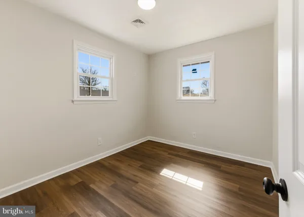 $389,900 | 354 Memorial Avenue, Gibbstown, NJ 08027