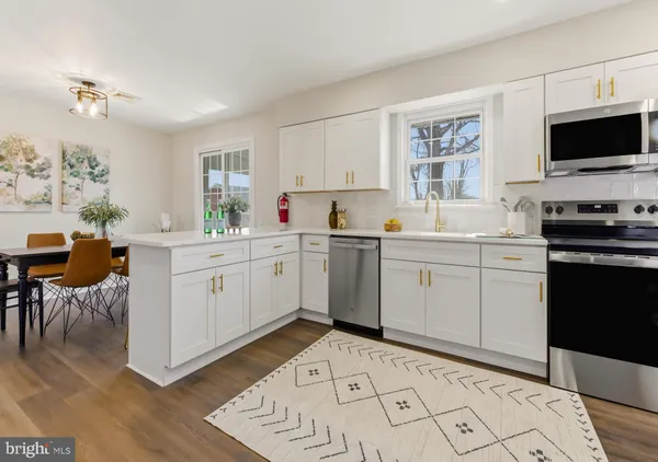 $389,900 | 354 Memorial Avenue, Gibbstown, NJ 08027