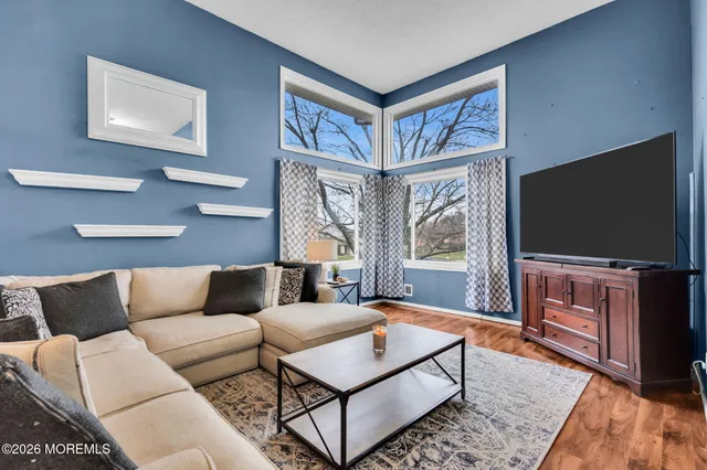 $699,000 | 7 Apache Drive, Toms River, NJ 08753