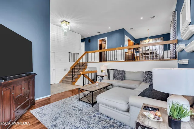 $699,000 | 7 Apache Drive, Toms River, NJ 08753