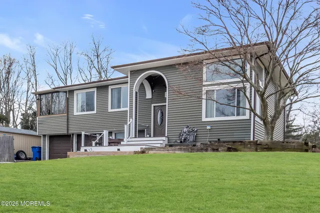 $699,000 | 7 Apache Drive, Toms River, NJ 08753