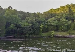 $465,000 | 17-18 19 20 Oak Bend Road, Sunrise Beach, MO 65079