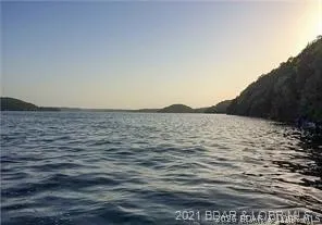 $465,000 | 17-18 19 20 Oak Bend Road, Sunrise Beach, MO 65079