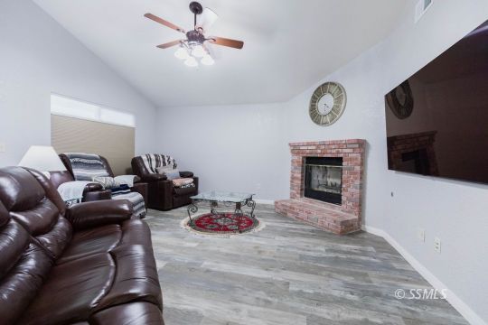 807 White Oak Drive Ridgecrest, CA 93555 - Photo 7 of 30 Gallery Image 7