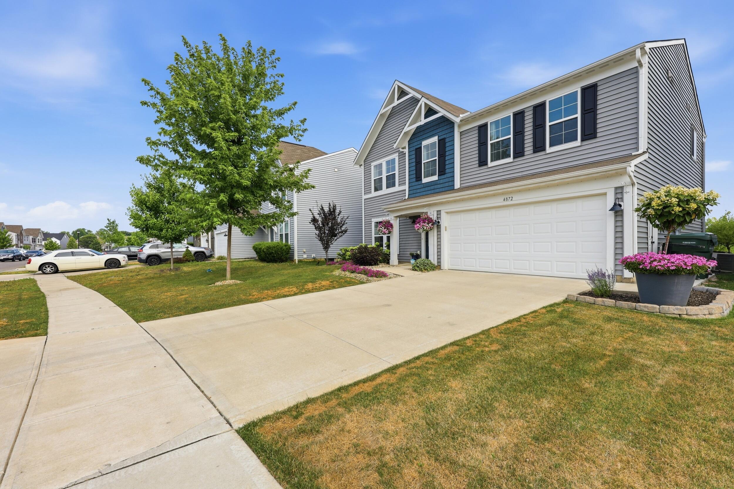4872 Amber Crossing Road Columbus, OH 43232 - Photo 3 of 49 3_0a7a4484