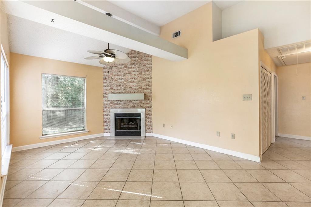 357 East Suncrest Loop Slidell, LA 70458 - Photo 5 of 12 Gallery Image 5