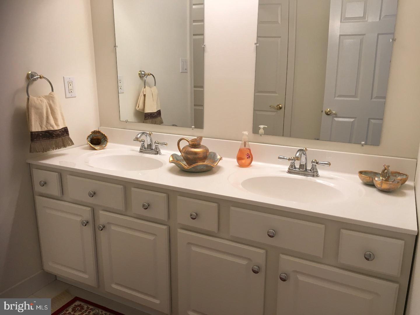 770 Kelli Lane Springfield, PA 19064 - Photo 22 of 25 Bathroom