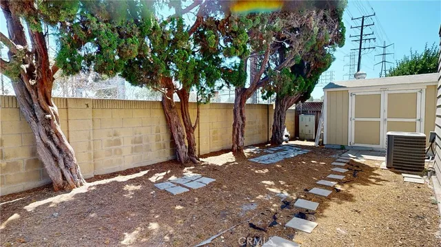 $595,000 | 3595 Santa Fe Avenue, Unit 214, Long Beach, CA 90810