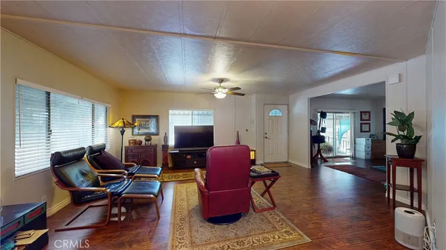 $595,000 | 3595 Santa Fe Avenue, Unit 214, Long Beach, CA 90810