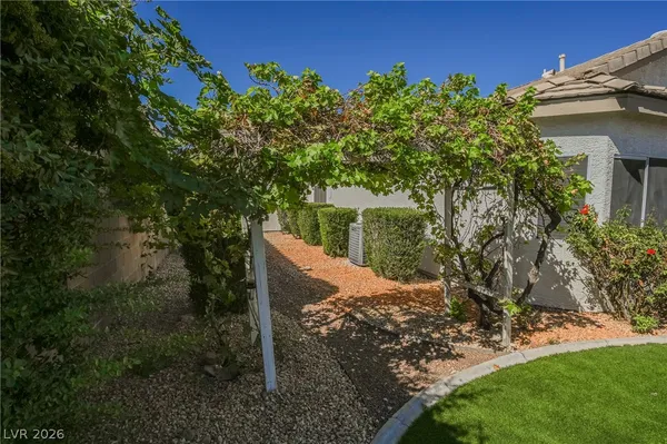 $2,495 | 490 Beaconwood Street, Henderson, NV 89052