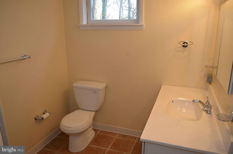 1603 Kirby Road McLean, VA 22101 - Photo 23 of 24 Bath#3