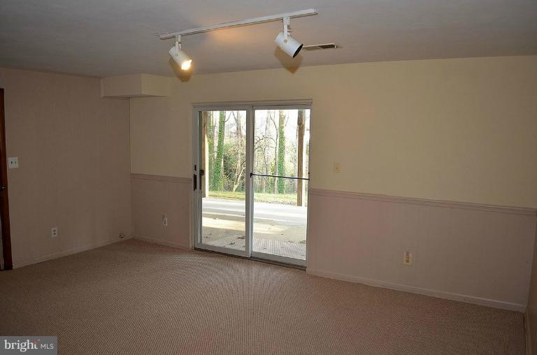 1603 Kirby Road McLean, VA 22101 - Photo 10 of 24 Family Room