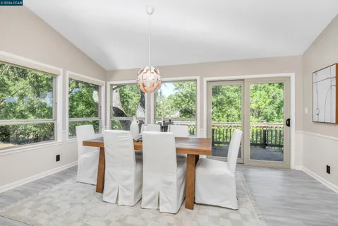 $1,679,000 | 975 Calle Verde, Martinez, CA 94553