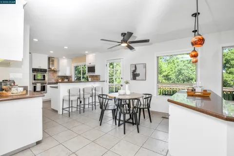 $1,679,000 | 975 Calle Verde, Martinez, CA 94553