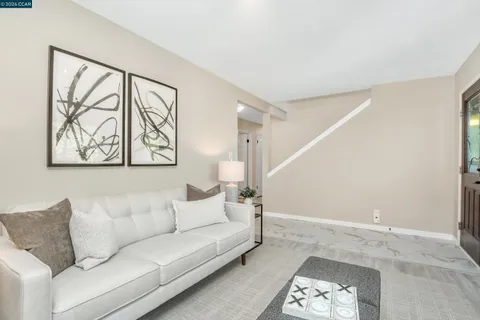 $1,679,000 | 975 Calle Verde, Martinez, CA 94553