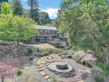 $1,679,000 | 975 Calle Verde, Martinez, CA 94553