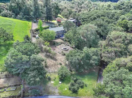 $1,679,000 | 975 Calle Verde, Martinez, CA 94553