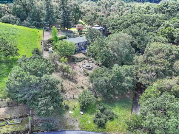 $1,679,000 | 975 Calle Verde, Martinez, CA 94553