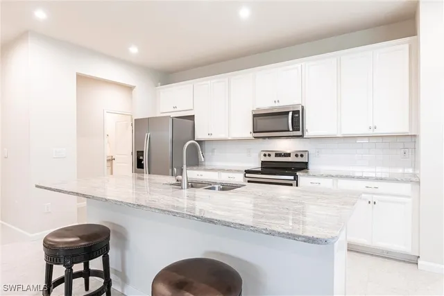 $345,000 | 10267 Bonavie Cove Drive, Fort Myers, FL 33966