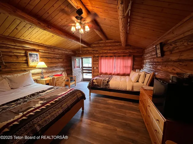 $25,000,000 | 24700 Cottonwood Creek Road, Jackson, WY 83001