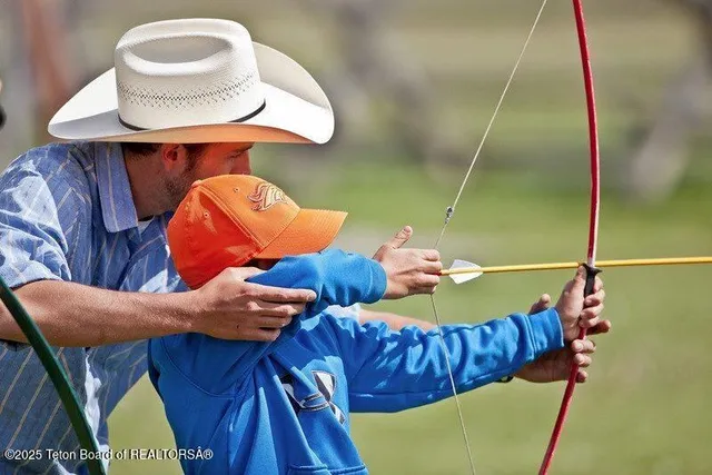 $25,000,000 | 24700 Cottonwood Creek Road, Jackson, WY 83001