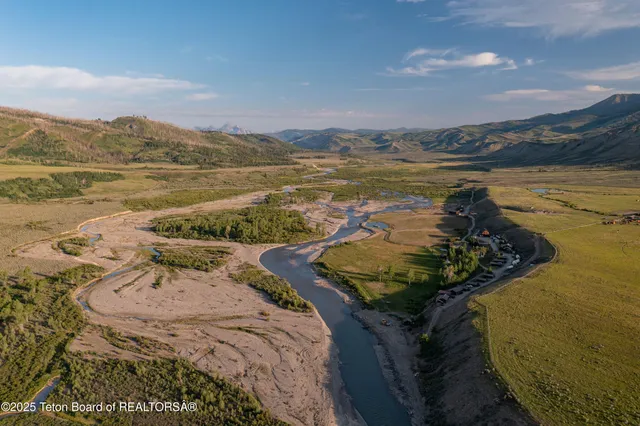 $25,000,000 | 24700 Cottonwood Creek Road, Jackson, WY 83001